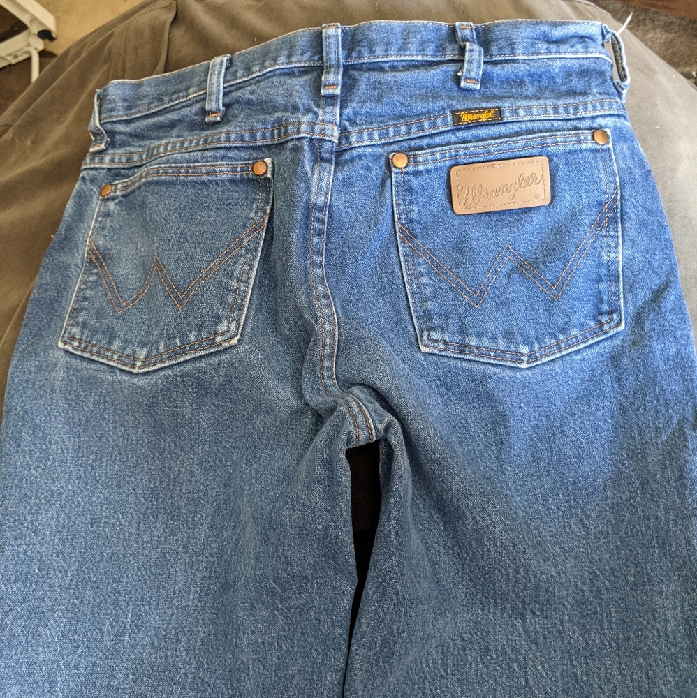 MENS WRANGLERS 31x34
